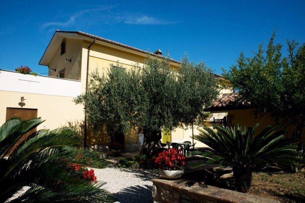 Agriturismo Il Casolare Di Nonno Mario Manoppello Exterior foto